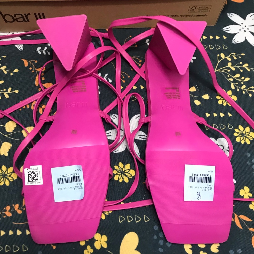 Bar III Women's Shoes Triangle Block Heels Square Pink, Size 8 BARBIE OUTFIT - Picture 9 of 15
